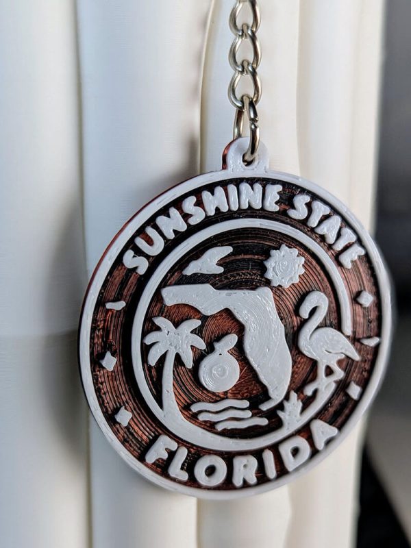 miami-keychain-the-magic-city-antique-cooper-and-white-lateral-view